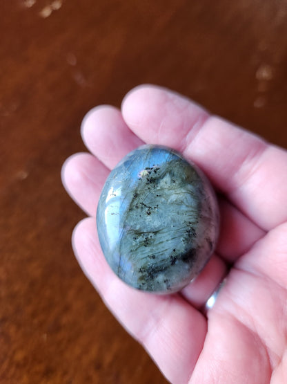AAA Labradorite Crystal Palm Stone: Purple Blue Flash
