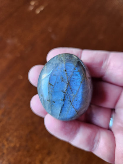 AAA Labradorite Crystal Palm Stone: Purple Blue Flash