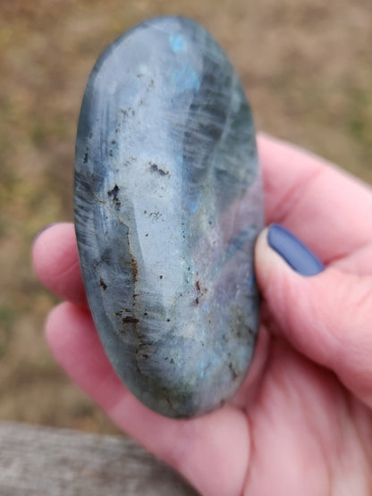 AAA Labradorite Palm Stone: High Polished Crystal with Peacock Flash