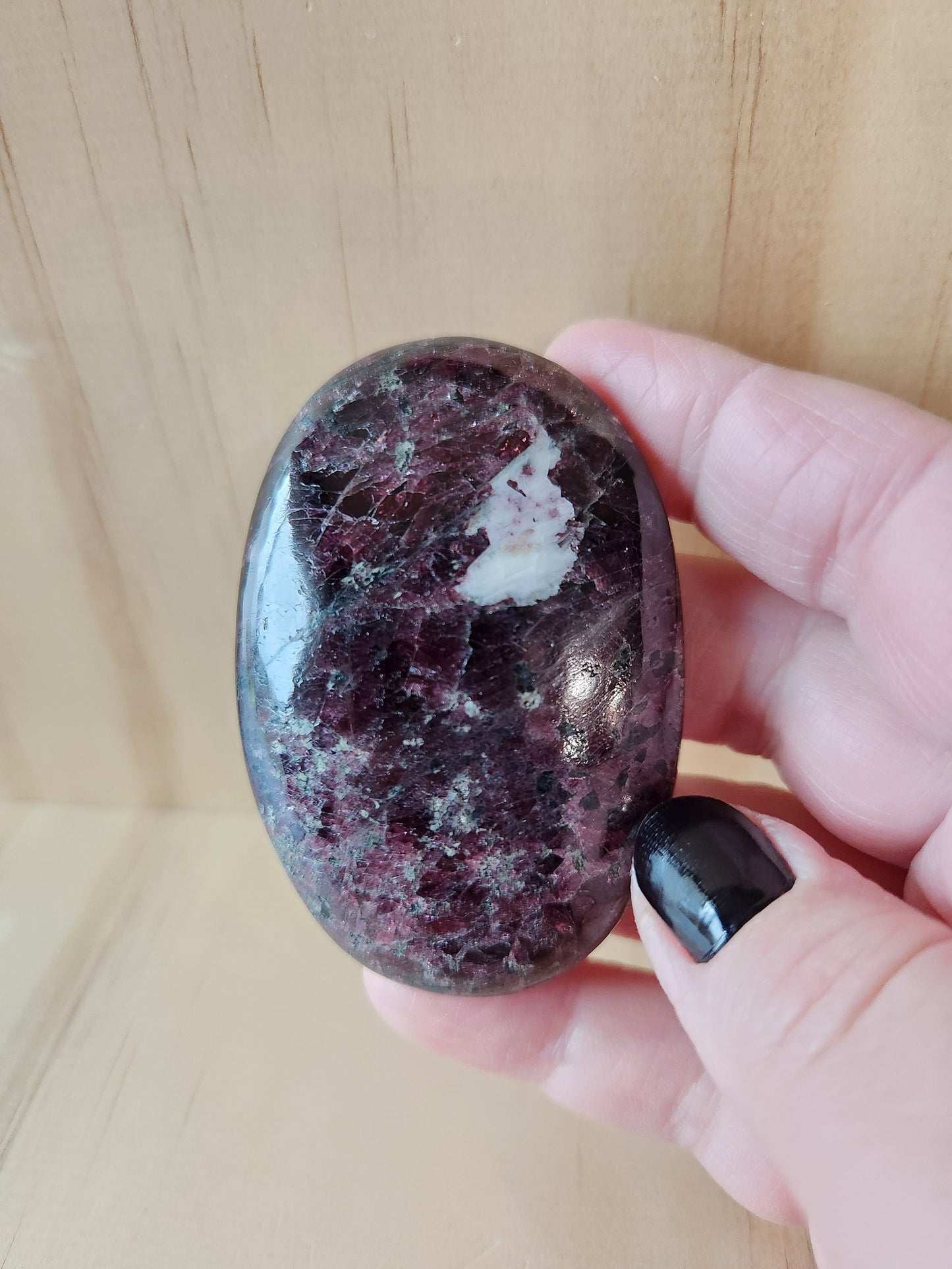 Gorgeous High Quality and High Polished AAA Juicy Red Raspberry Almandine Garnet palm stone from India