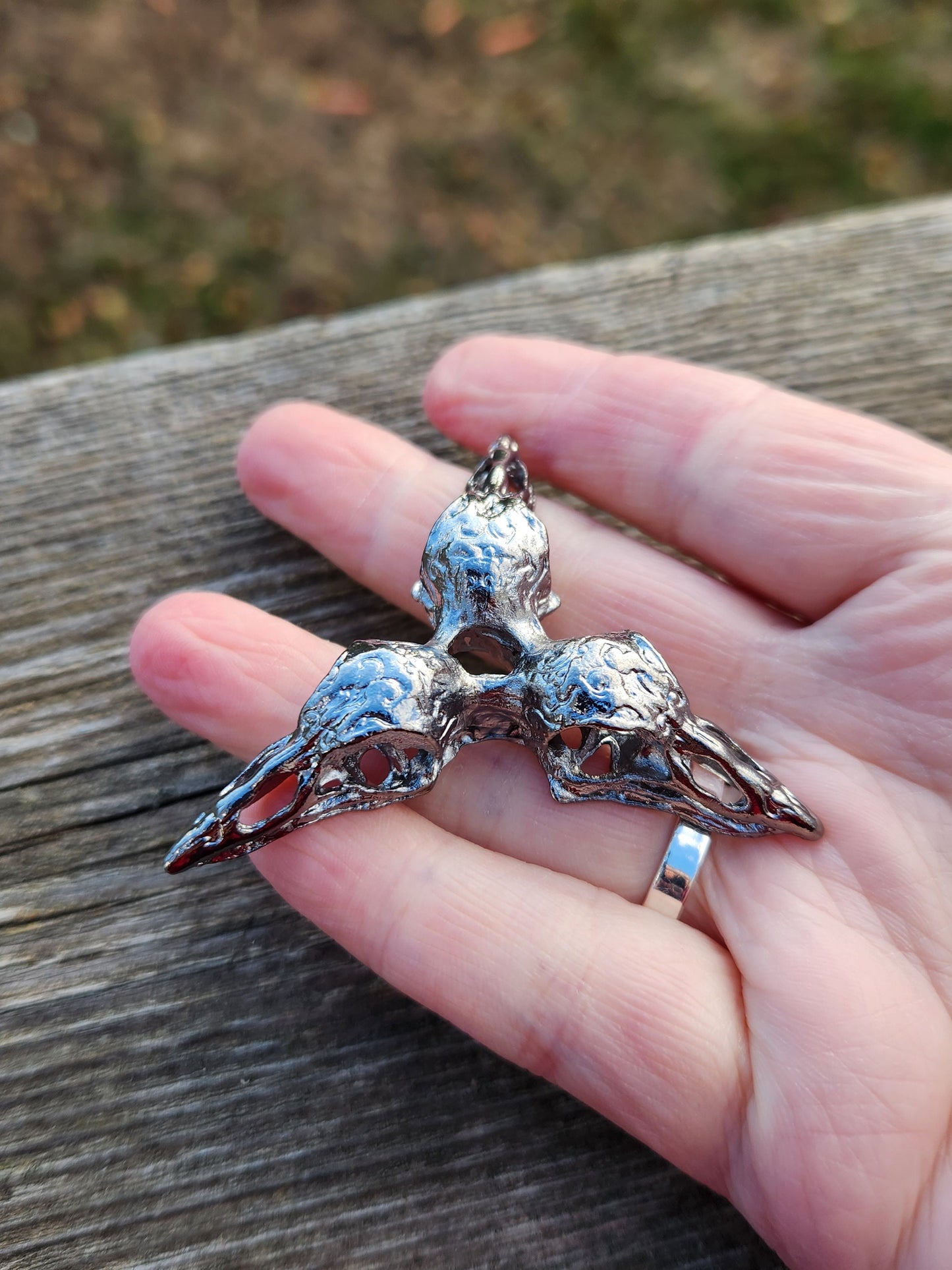 3 Raven Skull Shiny Dark Silver Crystal Sphere Holder