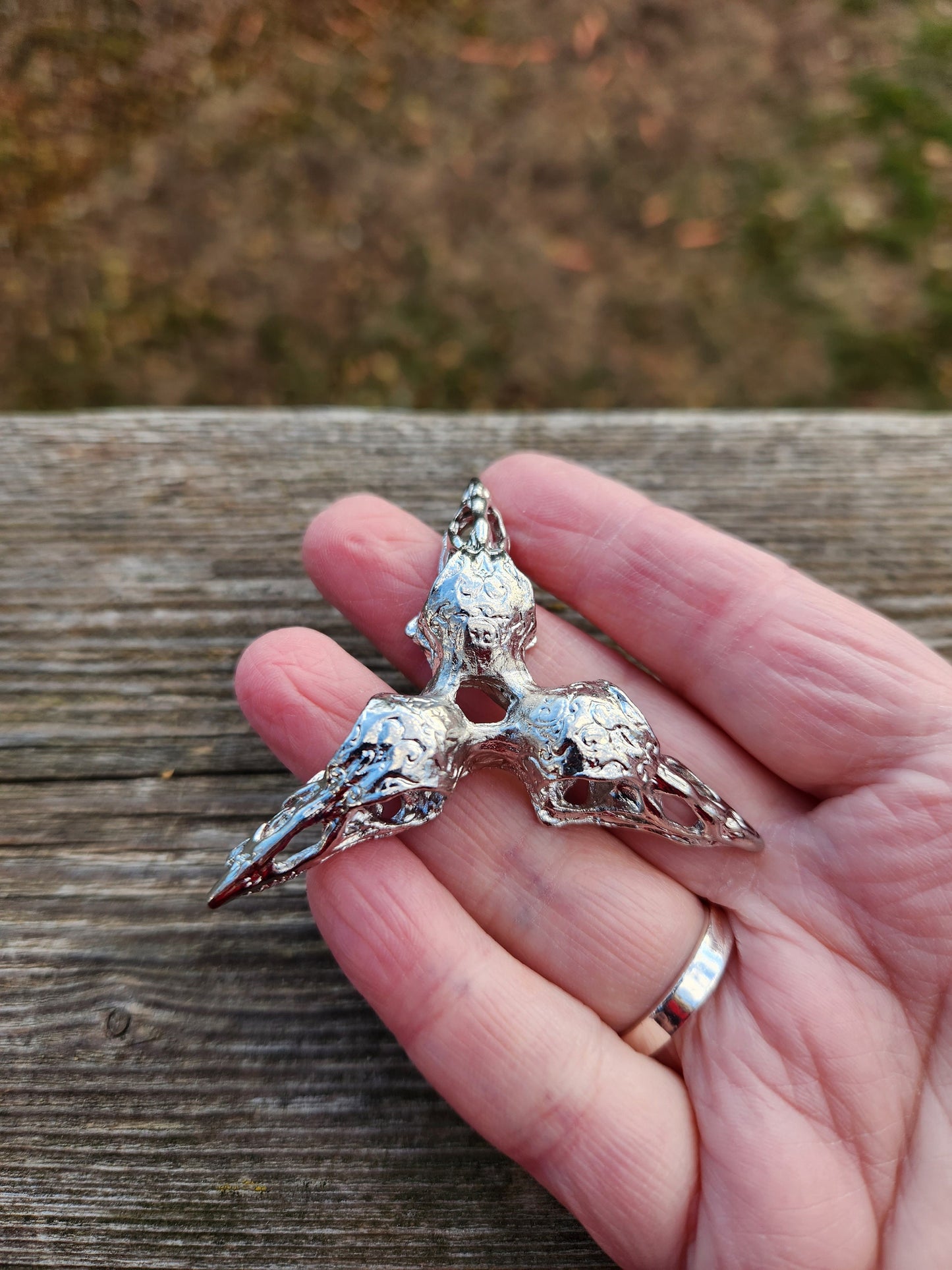 3 Raven Skull Shiny Silver Crystal Sphere Holder