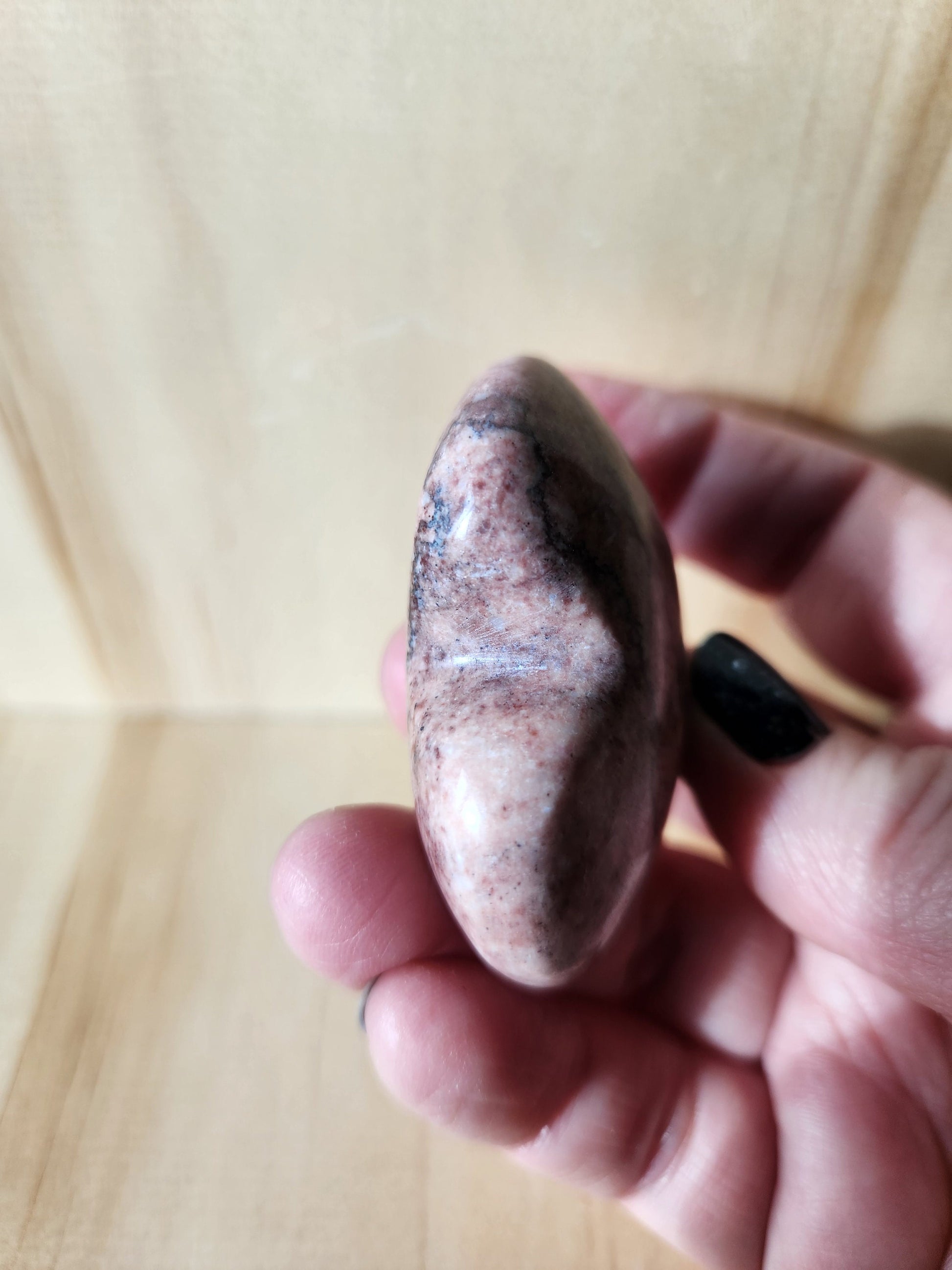 AAA Strawberry Onyx Crystal Heart, Buttery Polish