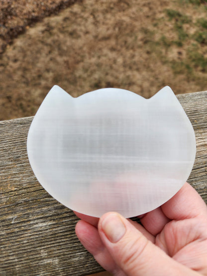 Selenite Crystal Cat Bowl: Crystal Charging Tray