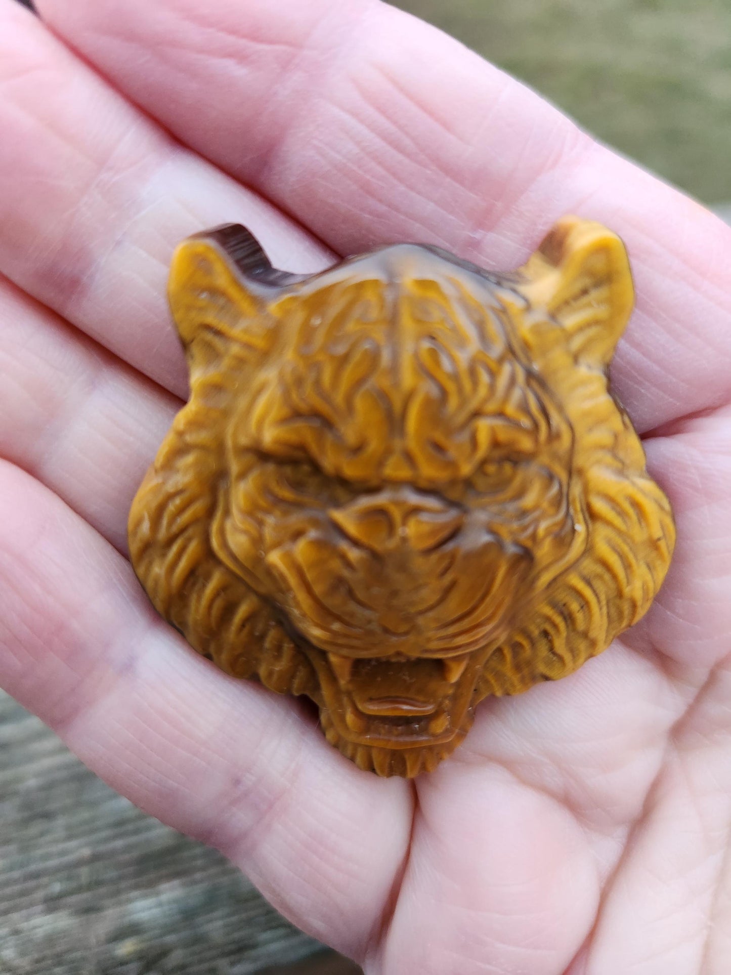 Tiger's Eye Crystal Tiger Head Carving: Hand Carved Coin