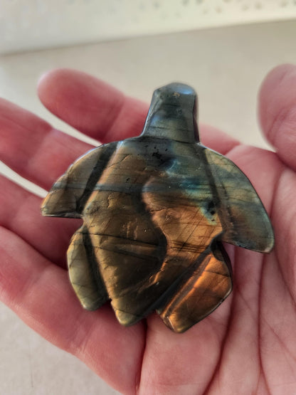 Labradorite Turtle Carving: Ocean Crystal with Flash