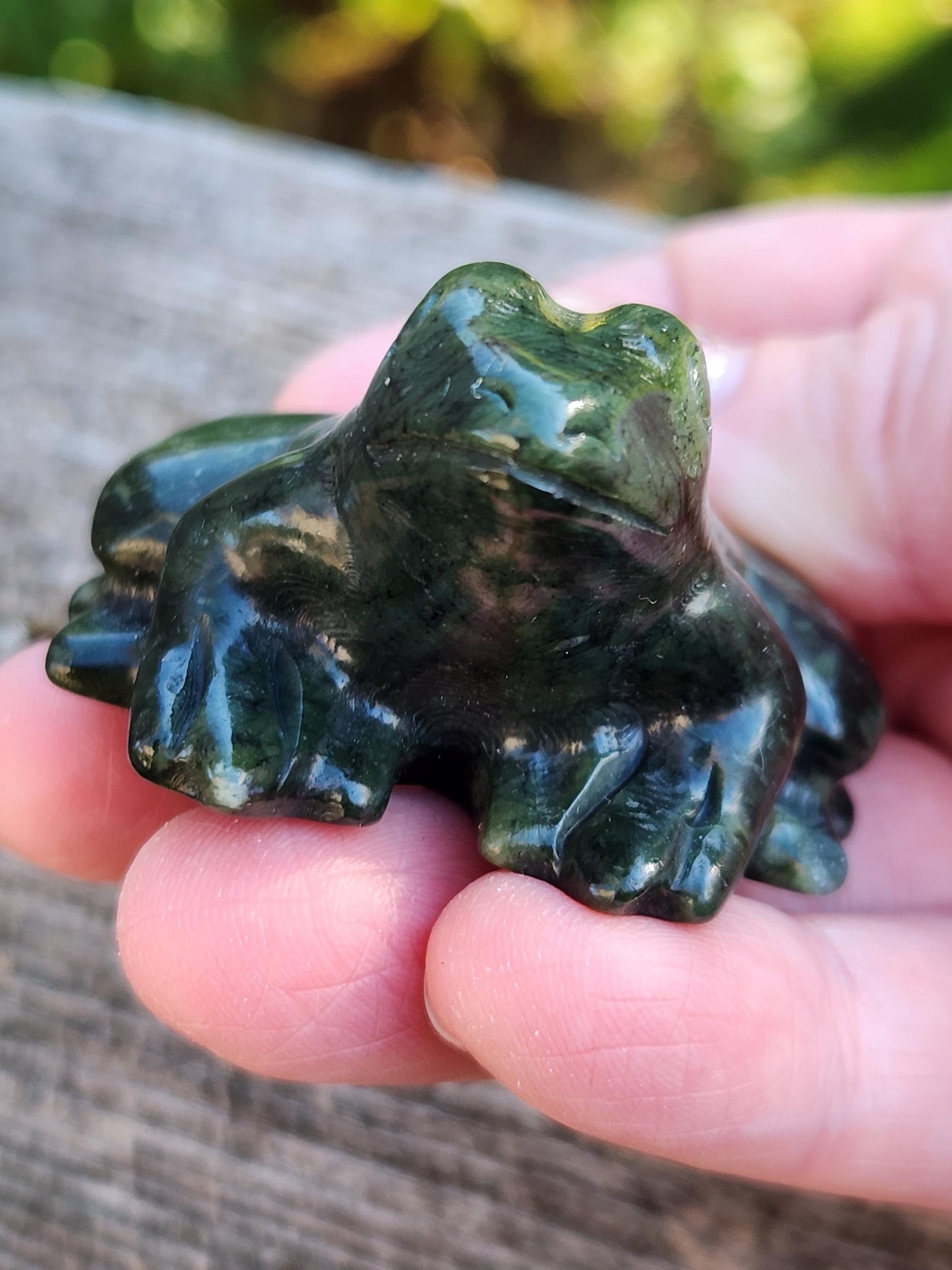 Dark Green Carved Jade Frog Crystal Stone
