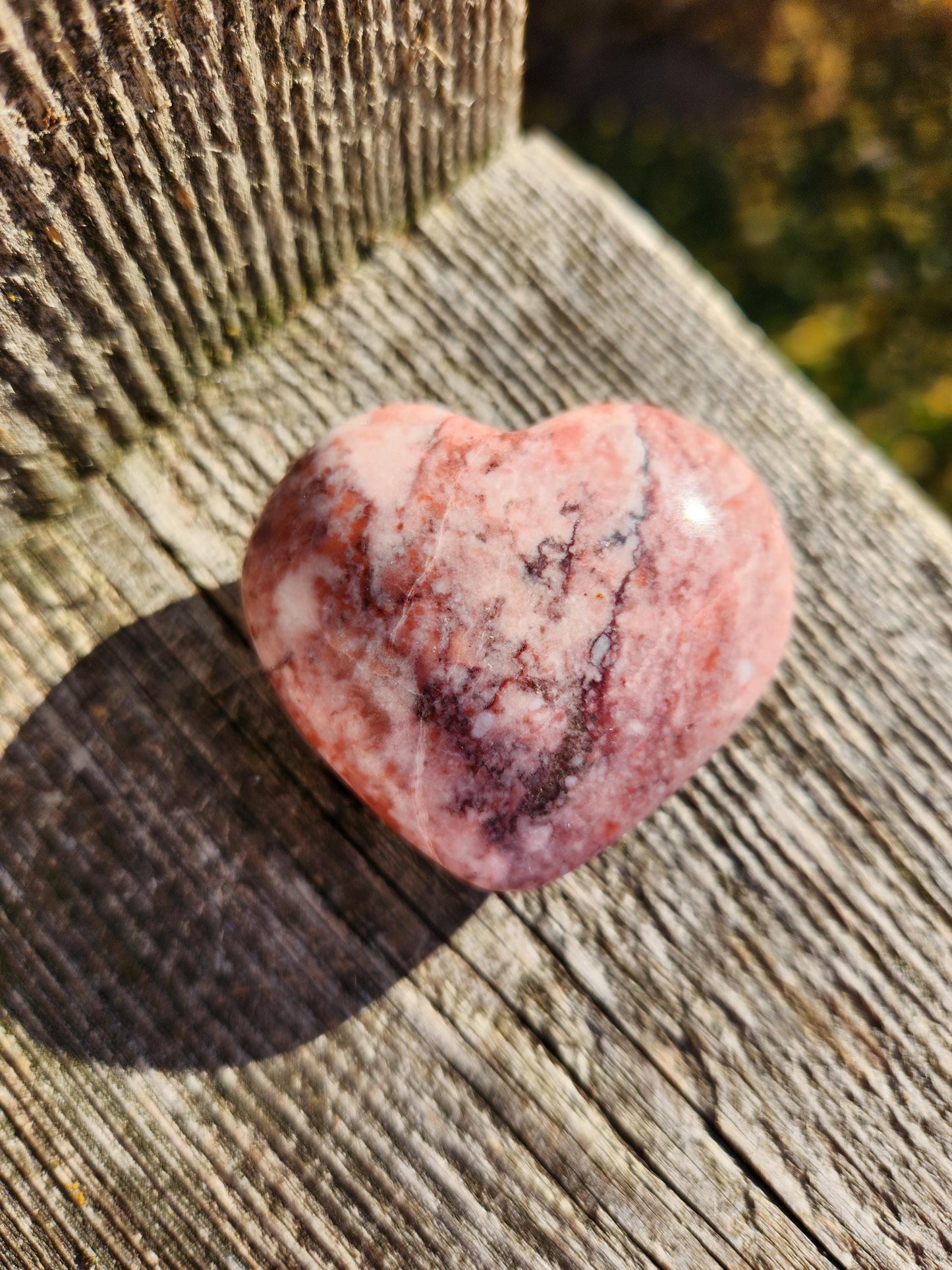 Polished Strawberry Onyx Crystal Heart: AAA Grade, Buttery Finish