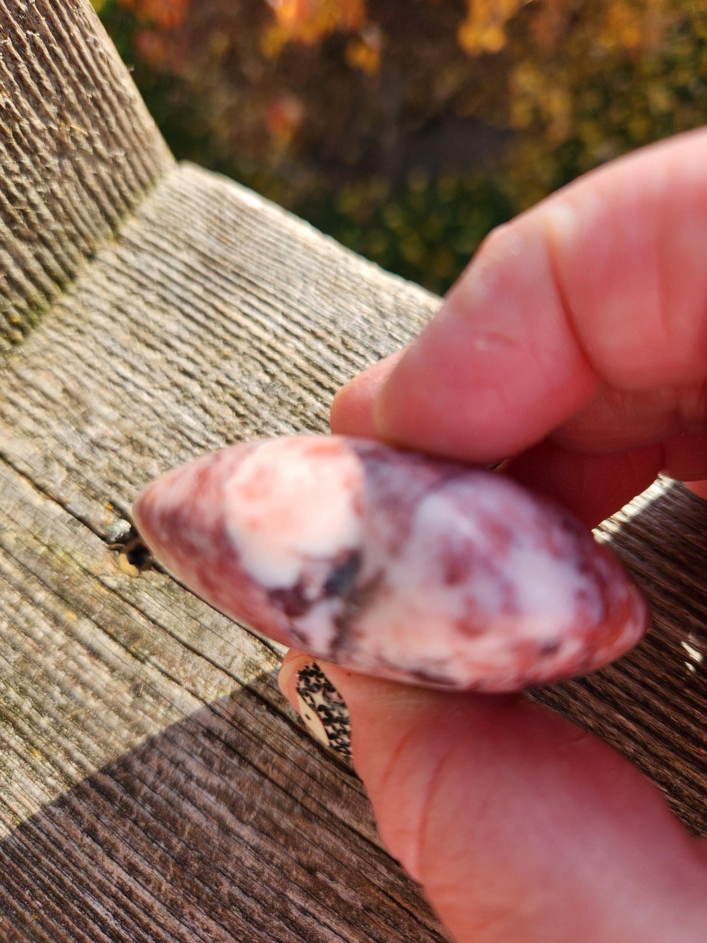 Polished Strawberry Onyx Crystal Heart: AAA Grade, Buttery Finish