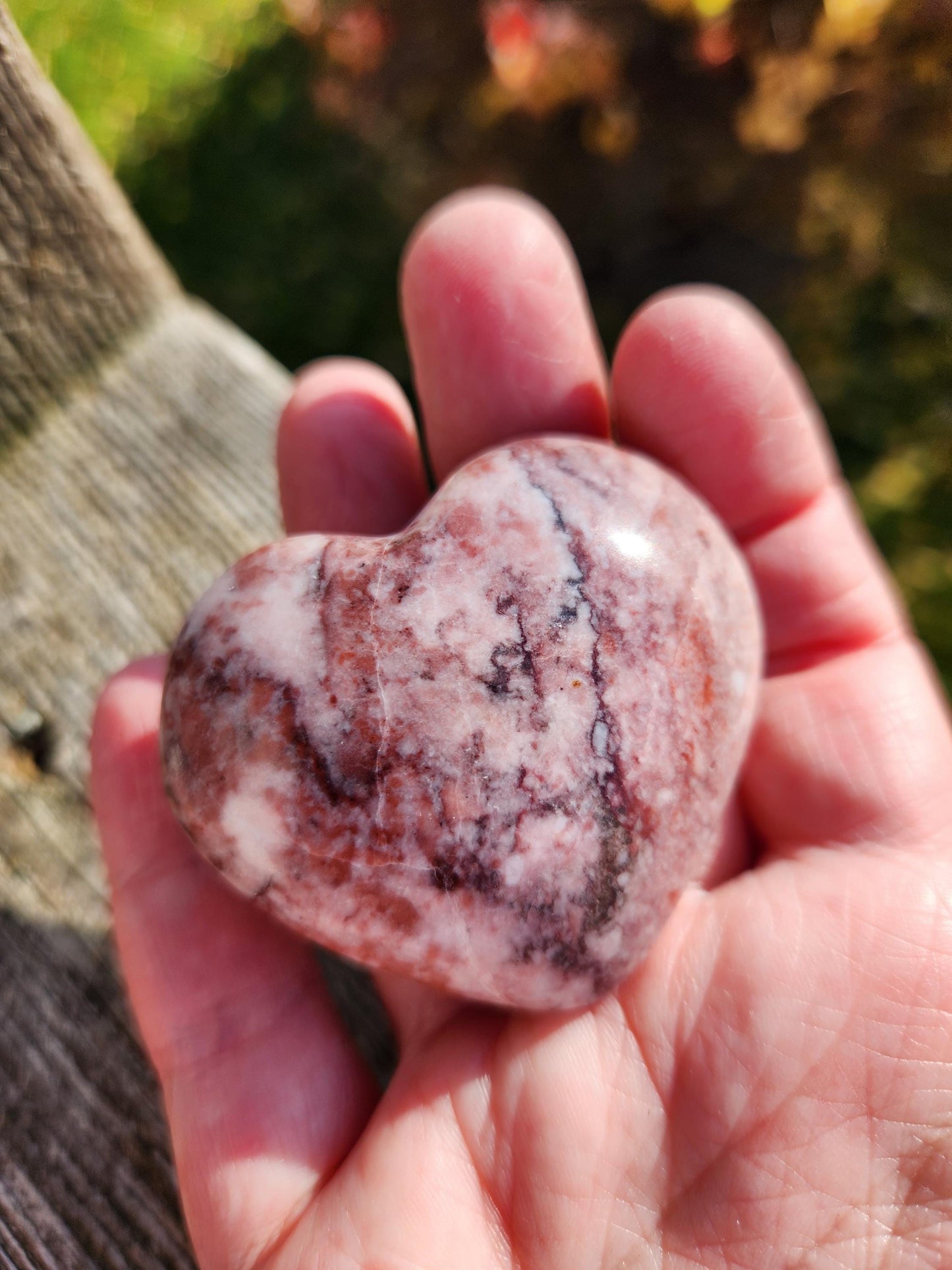 Polished Strawberry Onyx Crystal Heart: AAA Grade, Buttery Finish