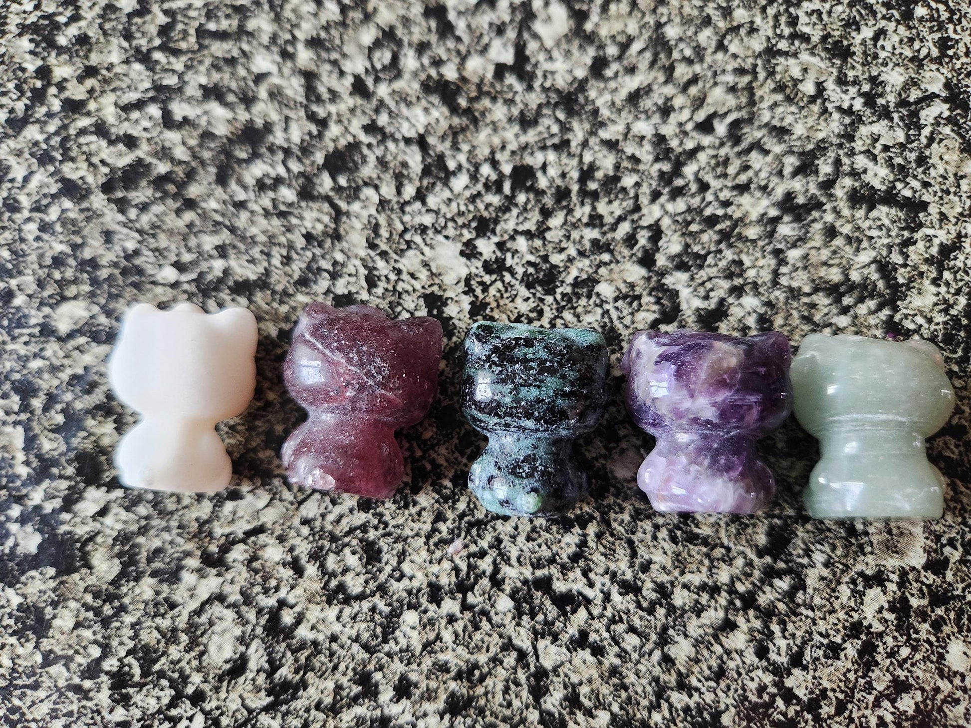Carved Mini Hello Kitty Crystal Stone: Various Stone, One