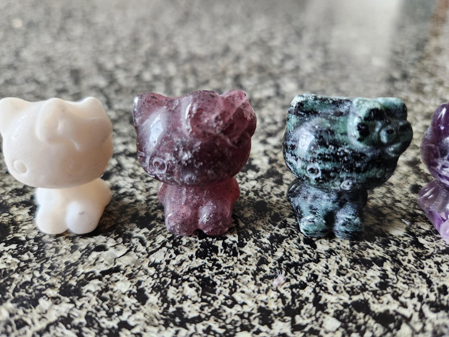 Carved Mini Hello Kitty Crystal Stone: Various Stone, One