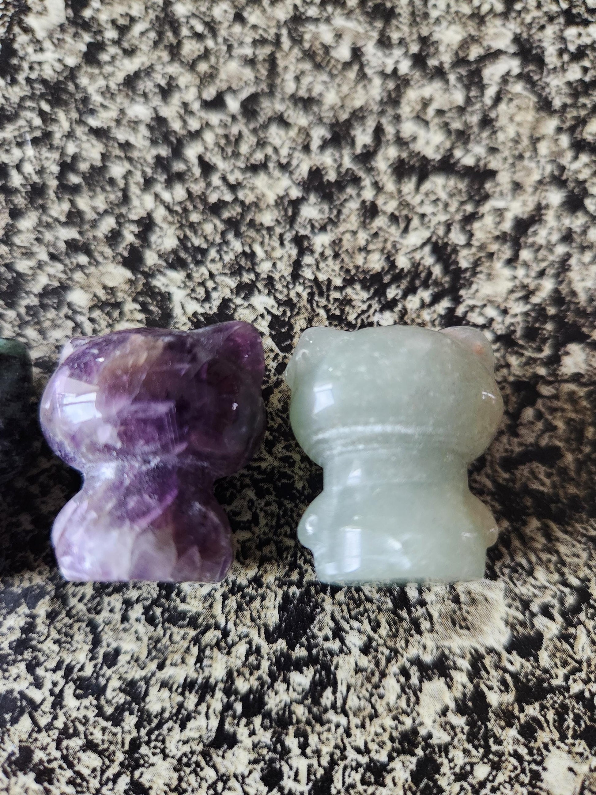 Carved Mini Hello Kitty Crystal Stone: Various Stone, One