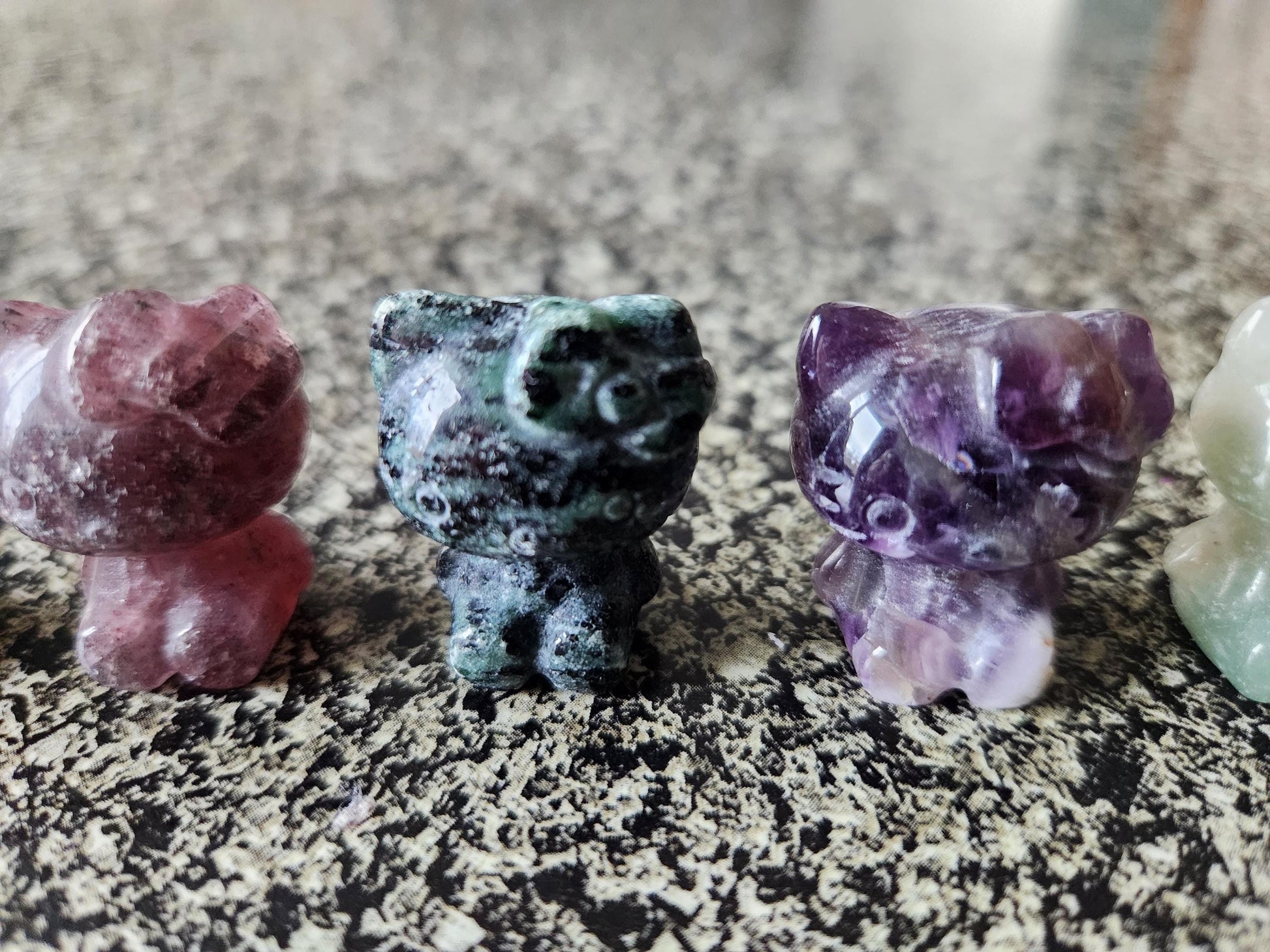 Carved Mini Hello Kitty Crystal Stone: Various Stone, One