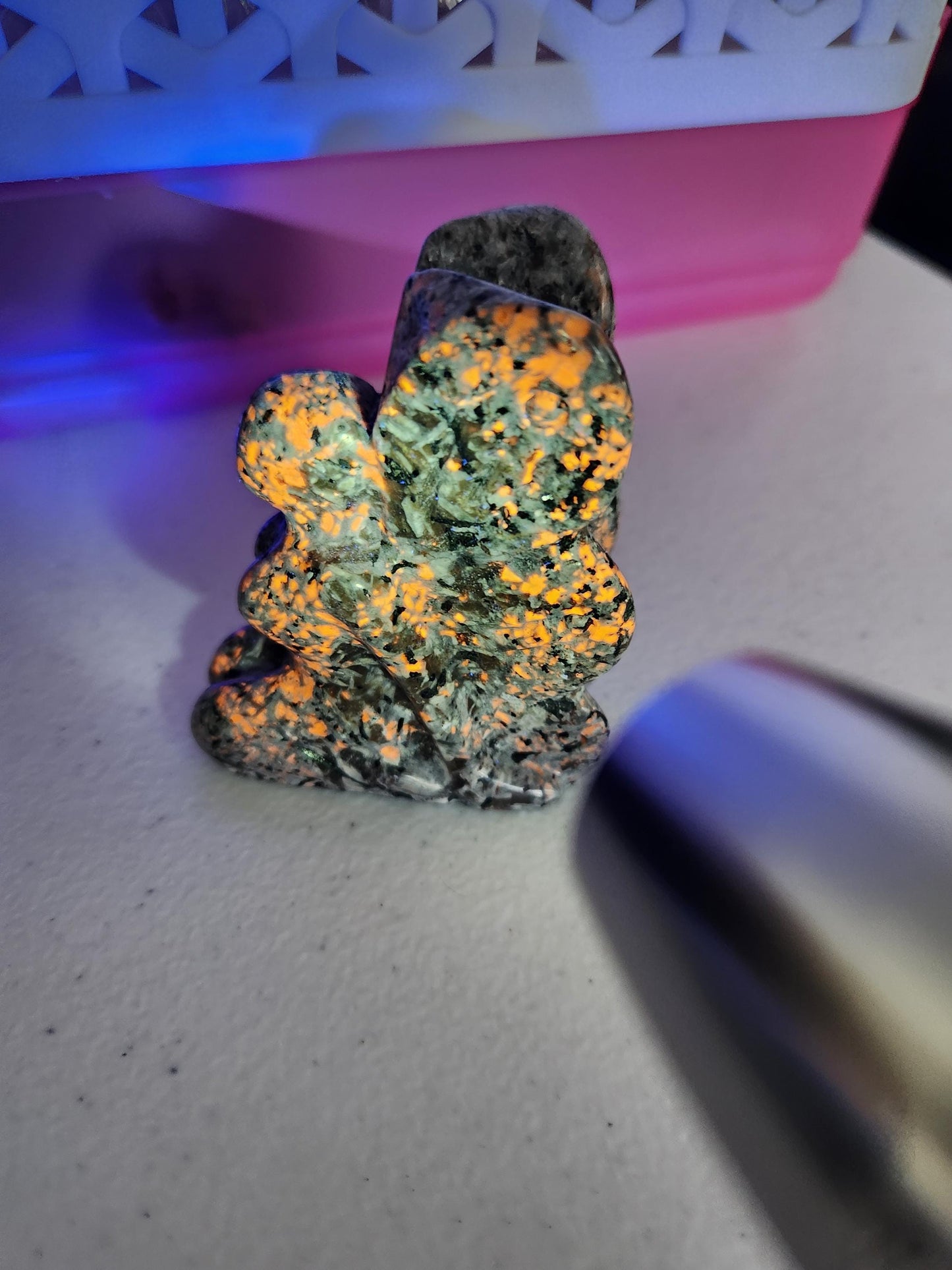 Unique AAA Yooperlite UV Reactive Fairy Crystal, Emberlite, Angel
