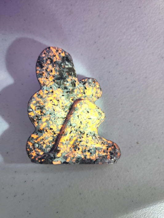 Unique AAA Yooperlite UV Reactive Fairy Crystal, Emberlite, Angel