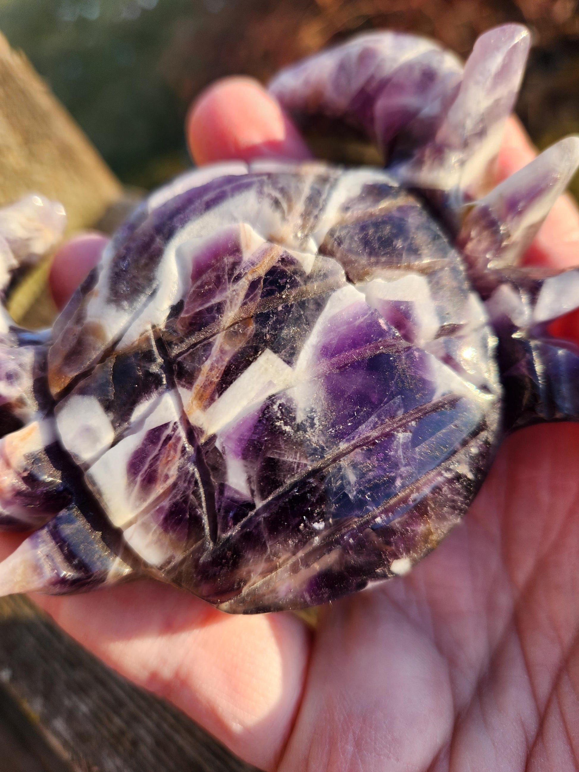 Chevron Dream Amethyst Crystal Crab, Large