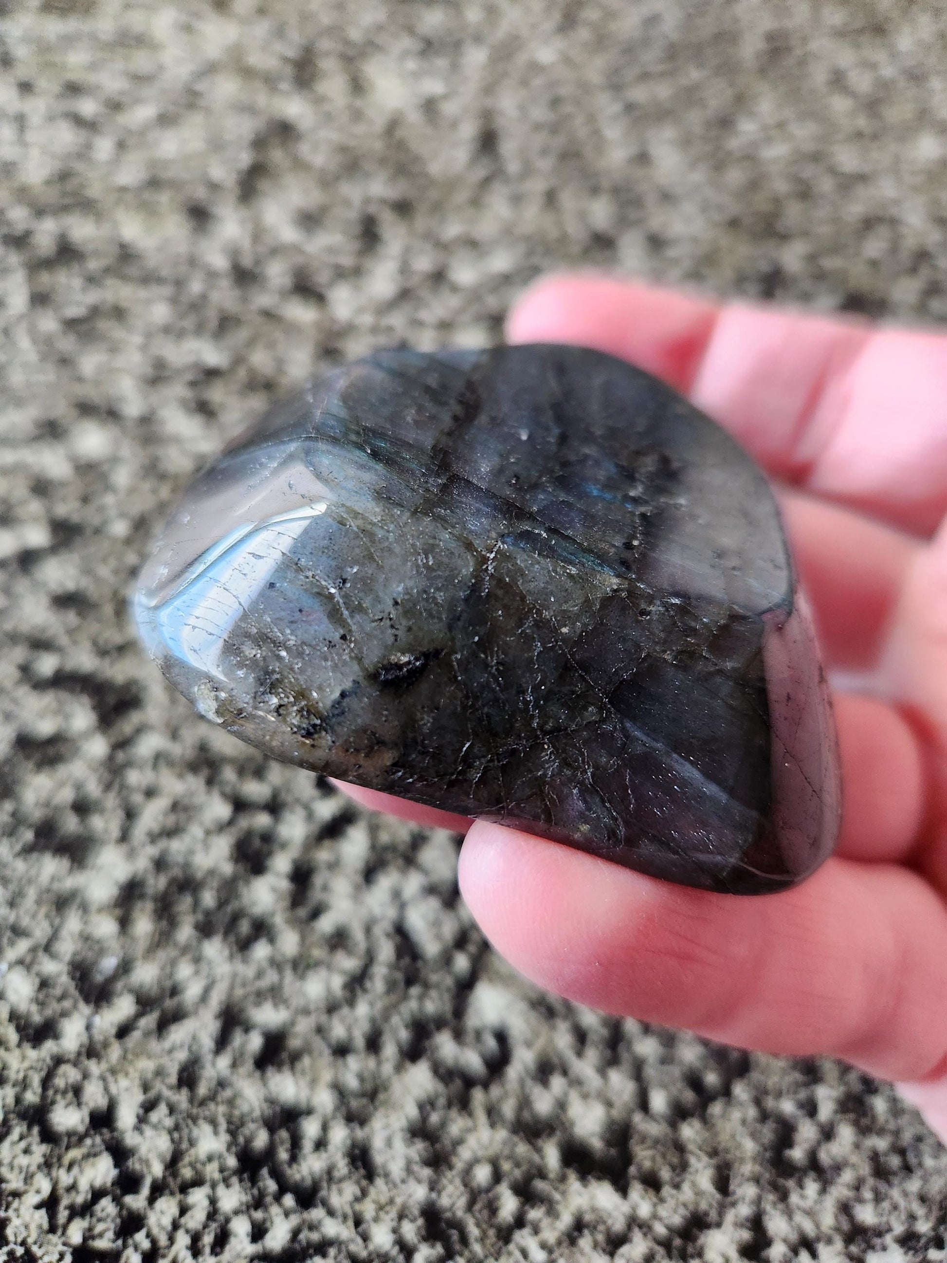 Labradorite Bowl or Dish Carving: Crystal with Blue Flash