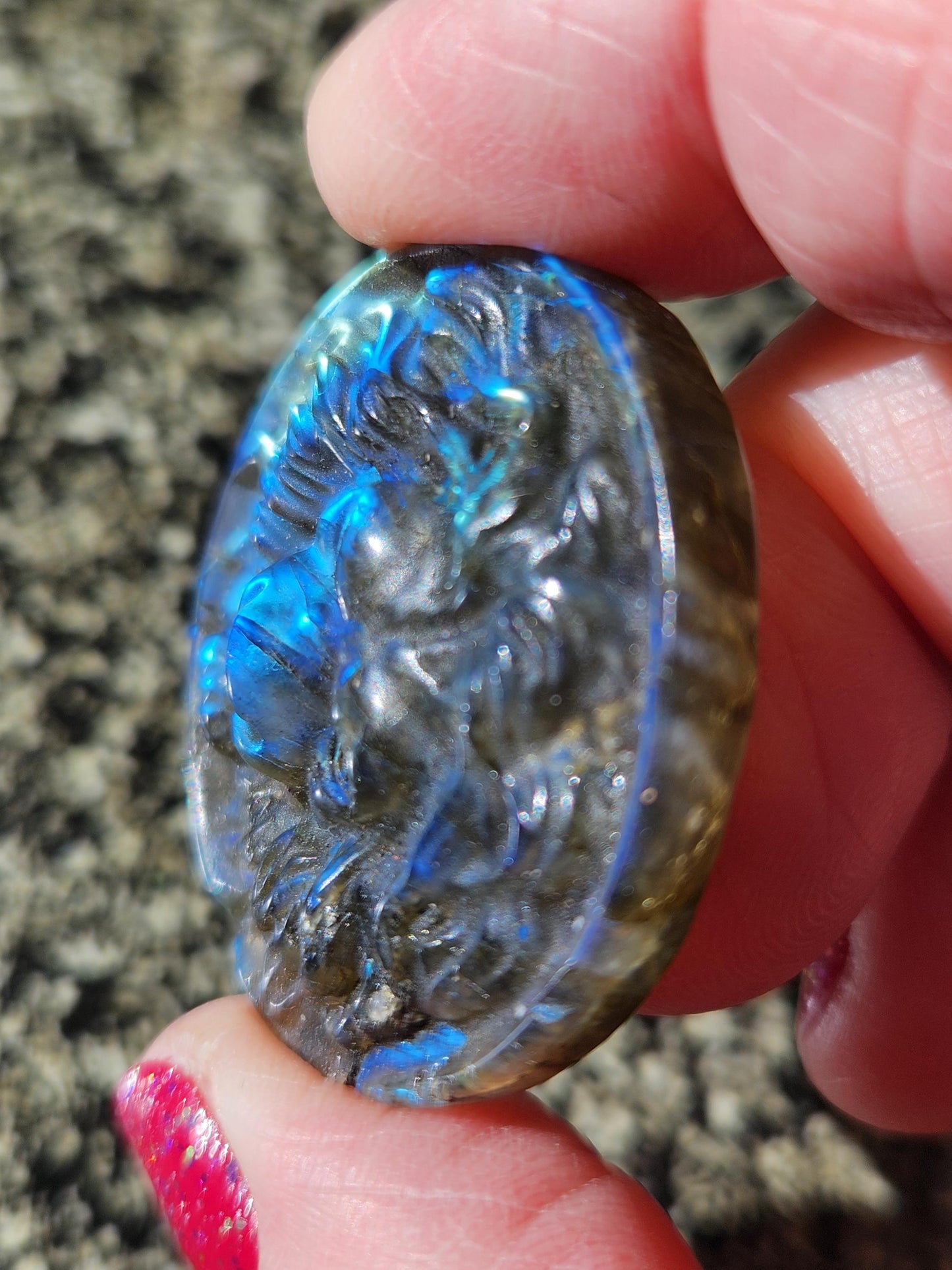 Labradorite Crystal Lion Coin Carving: Hand Carved Palm Stone with Extreme Flash