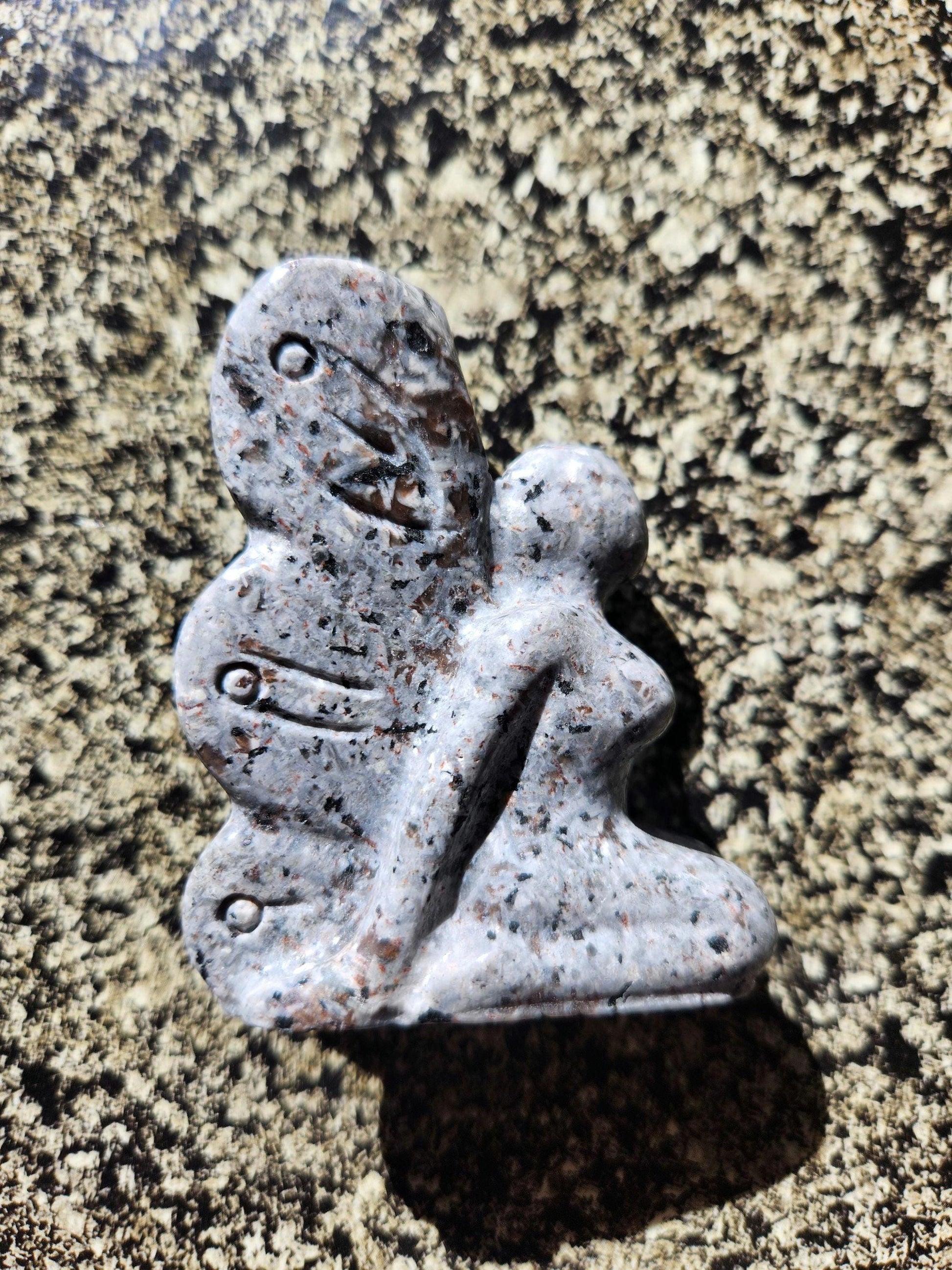 Unique AAA Yooperlite UV Reactive Fairy Crystal, Emberlite, Angel