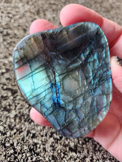Labradorite Bowl or Dish Carving: Crystal with Blue Flash